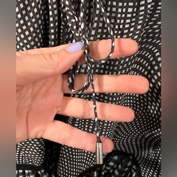 JONATHAN Simkhai feminine sheer bell sleeve lace trim Dress size small - Picture 9 of 13